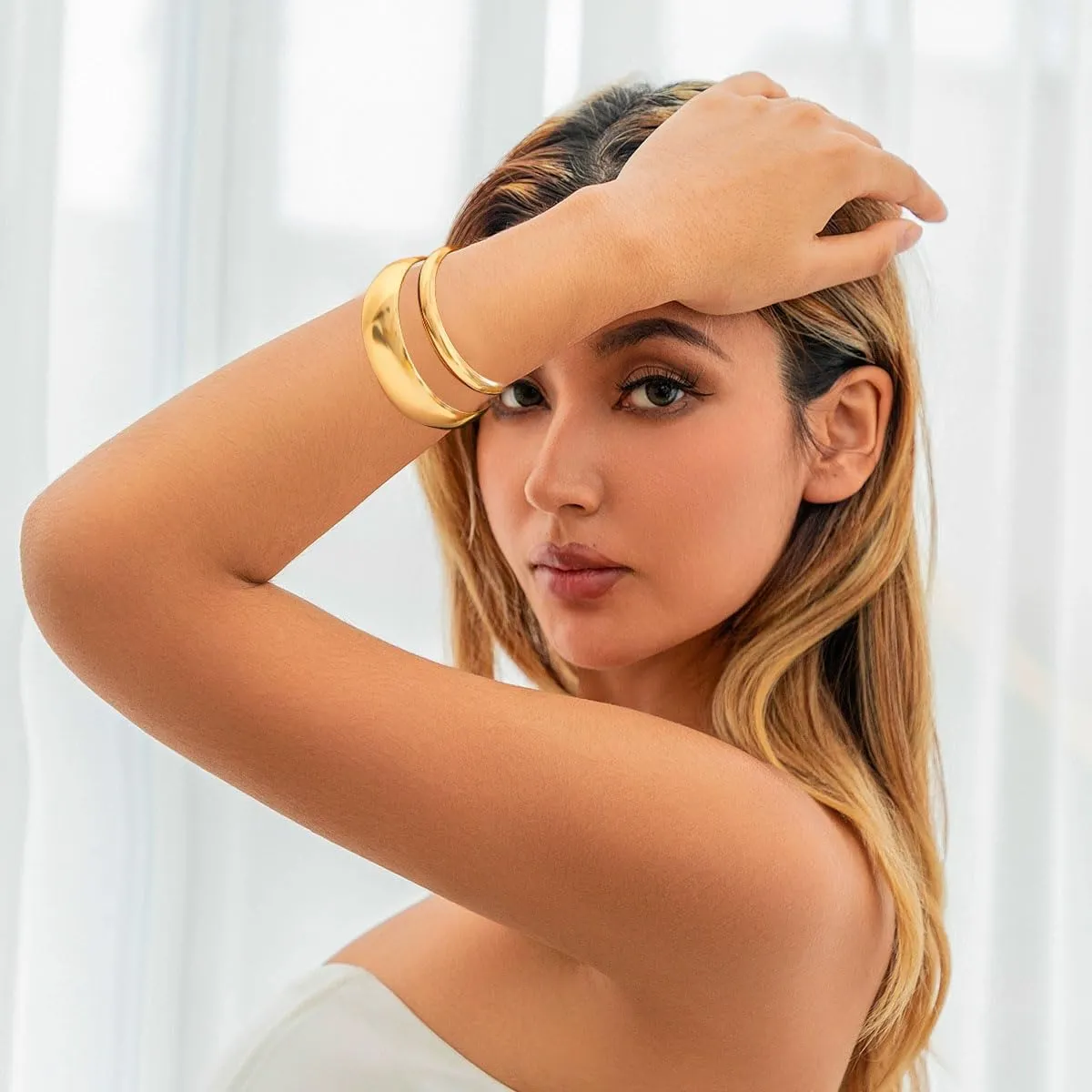 Chunky Gold Bangles for Women Minimalist Wide Wrist Cuff Bracelets Trendy Stackable Chunky Gold Bracelets Jewelry for Women