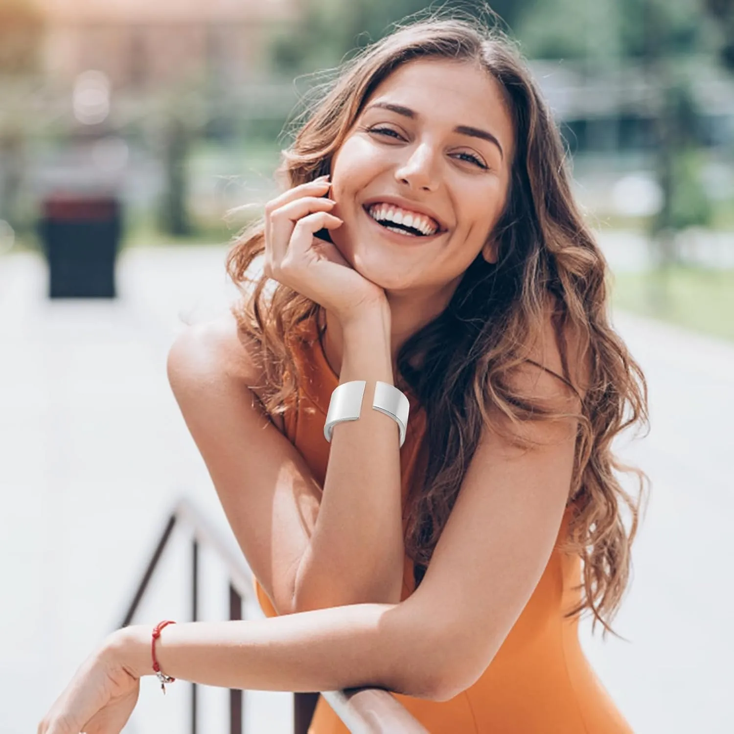 KOLODOGO Chunky Gold Bracelets for Women Hinged Wide Cuff Bracelets Wrist Cuff Bangle Bracelets Gold Plated Irregular Bracelet