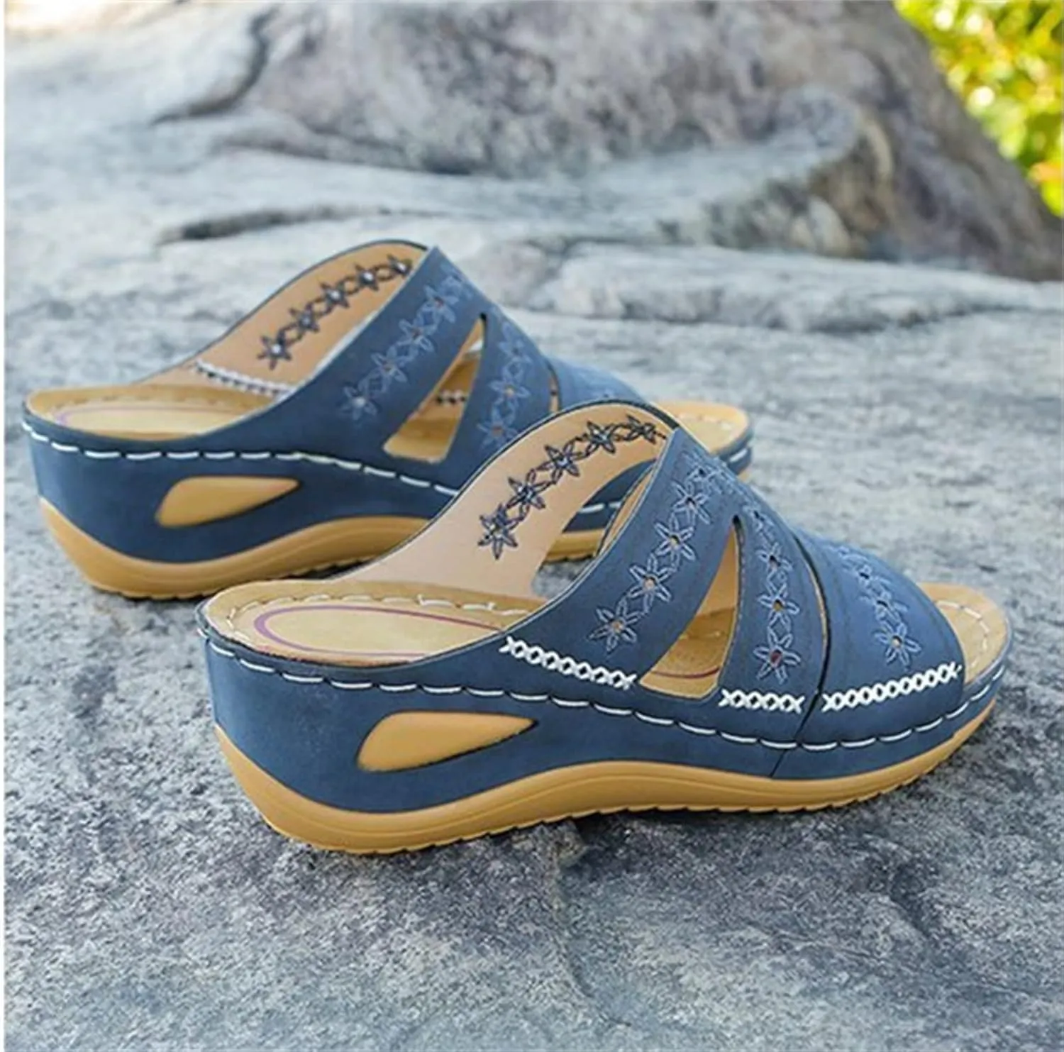 Ladmiple Sandals Women Dressy Summer Flat Walking Comfortable Arch Support Orthotic Flip Flops Cute Orthopedic Slides 2024