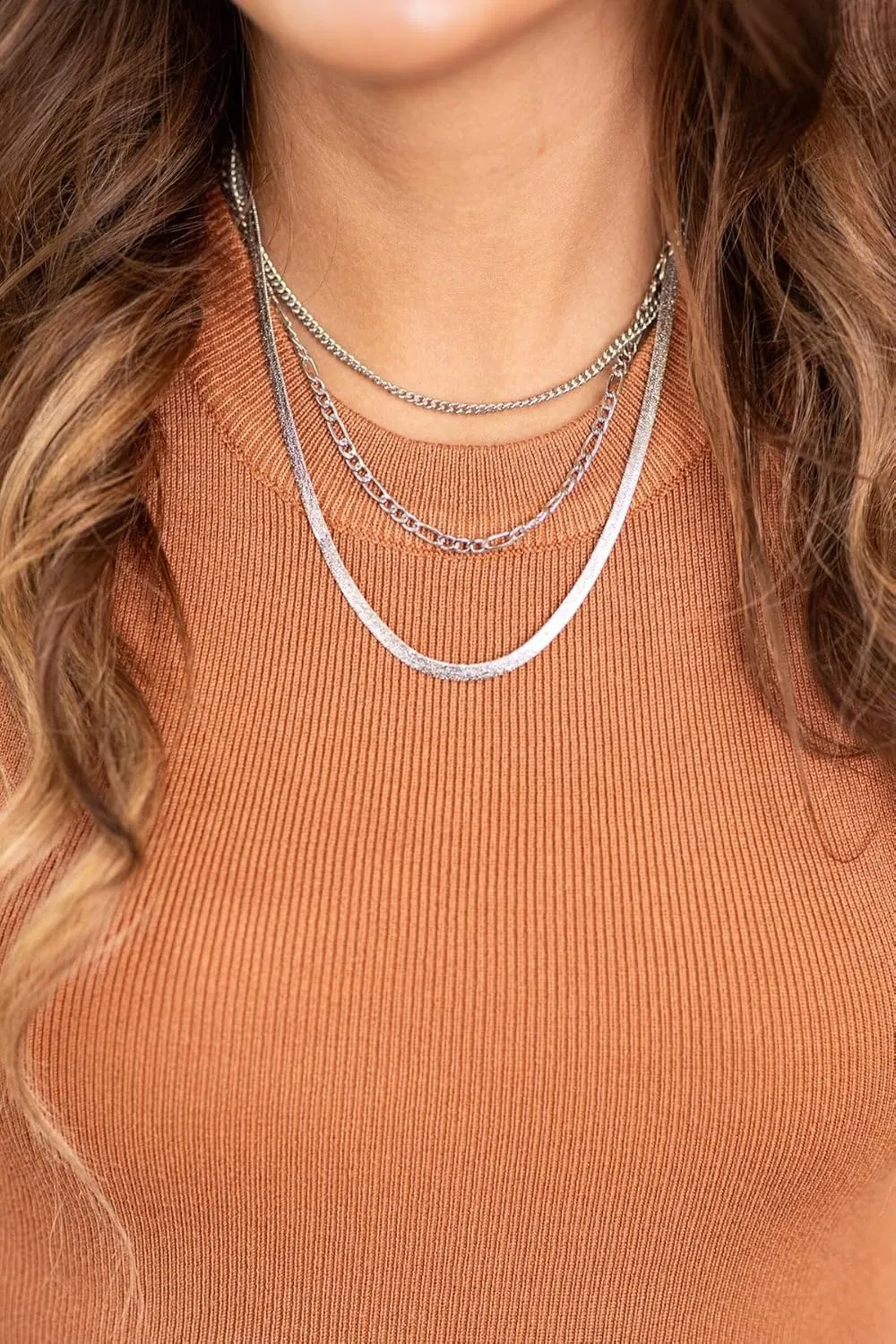 Layered Chunky Gold Necklaces Stack for Women Dainty Choker Necklace 14k Gold Cuban Paper Clip Chain Circle Cross Pendant Necklaces Trendy Jewelry Set Simple Jewelry Gift