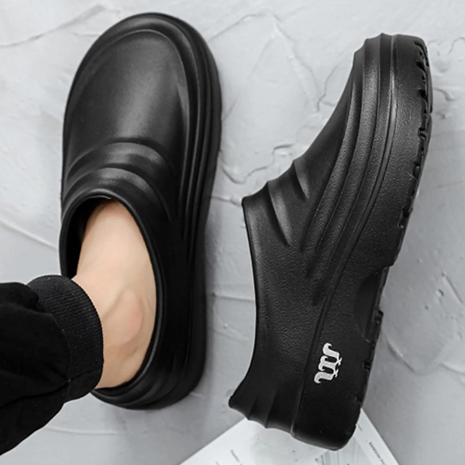 Nisza Armadillo Clogs for Women Men, Armadillo Chef Shoes Healthy Non-Slip Comfort, Oil Resistant, Kitchen Work Clogs,A_Black,11.5 Women_10 Men