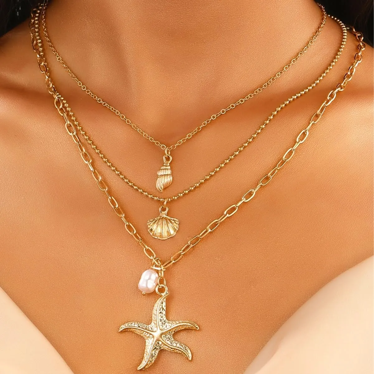 Shell Necklace for Women,Layered Gold Seashell Starfish Necklaces Dainty Pearl Summer Necklaces Boho Surfer Beach Jewelry Costume Accessories