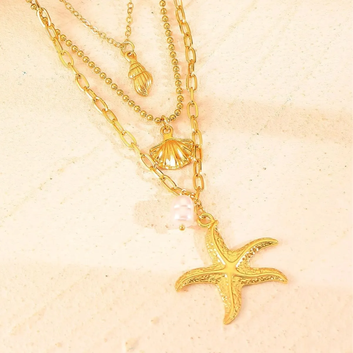 Shell Necklace for Women,Layered Gold Seashell Starfish Necklaces Dainty Pearl Summer Necklaces Boho Surfer Beach Jewelry Costume Accessories