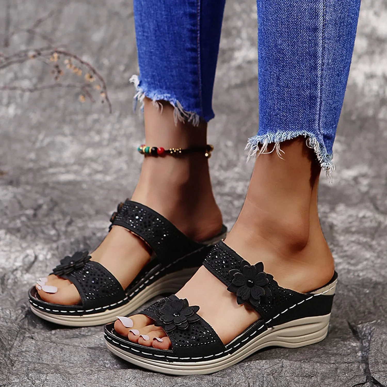 Womens Flat Sandals Women Summer Beach Casual Thong Sandals Arch Support Flip Flops for Women Beach Shoes